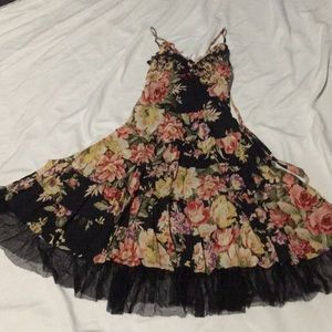 Flower print dress with lace bottom
